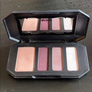 Kat Von D Shade + Light eye (Plum)